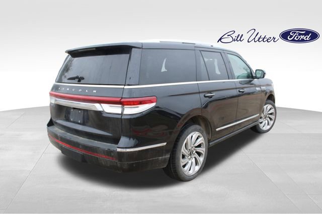 Used 2024 Lincoln Navigator Premiere image 5