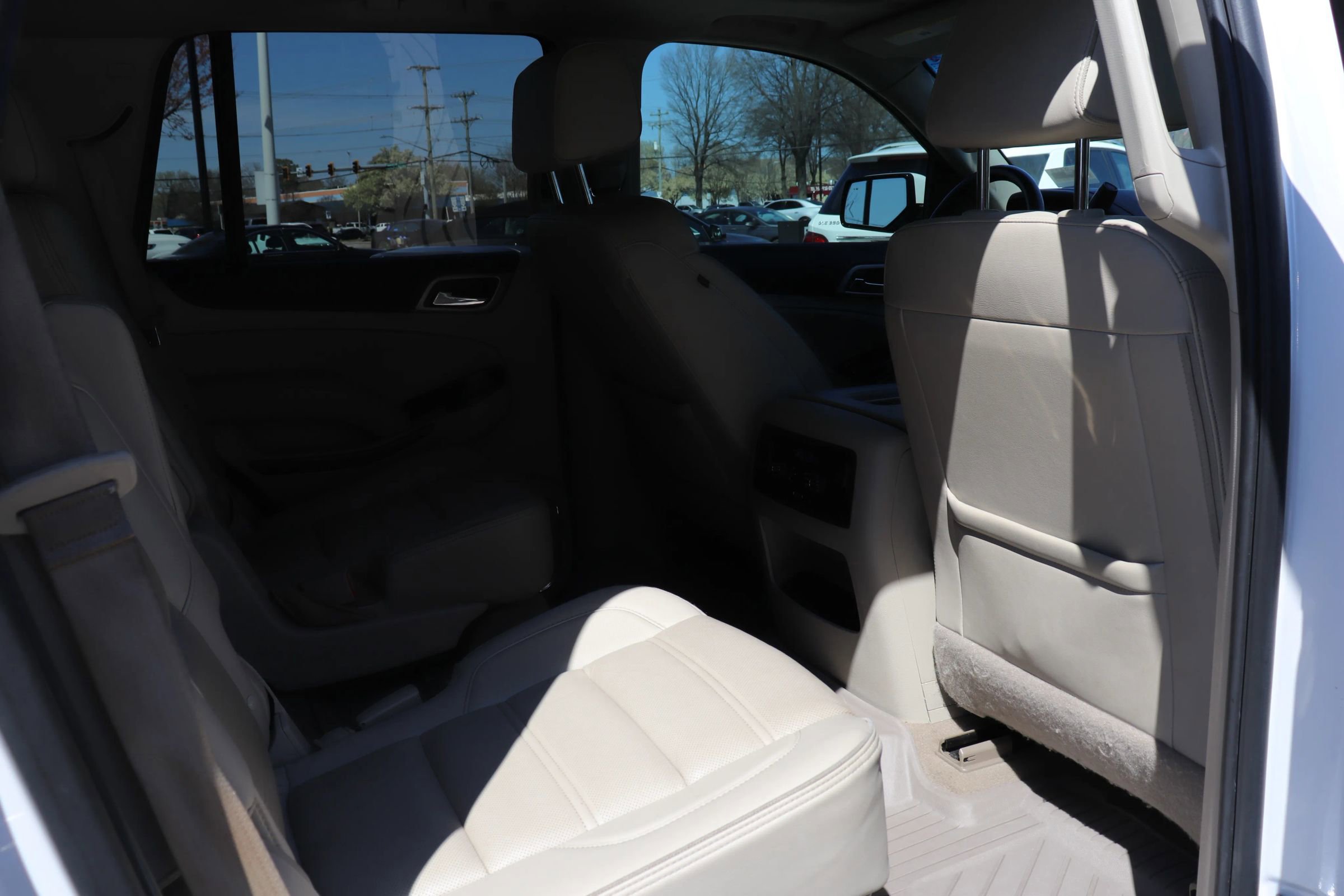 Used 2019 GMC Yukon Denali w/ Denali Ultimate Package image 18