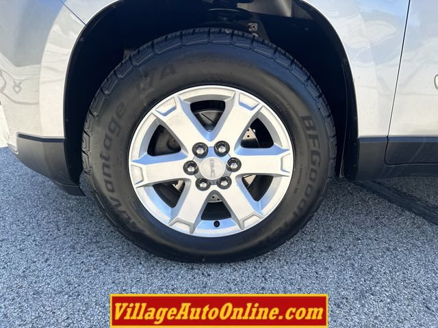 Used 2016 GMC Acadia SLE FWD image 8