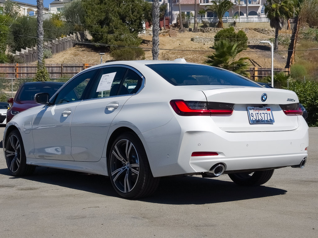Used 2024 BMW 330e w/ Premium Package RWD image 23