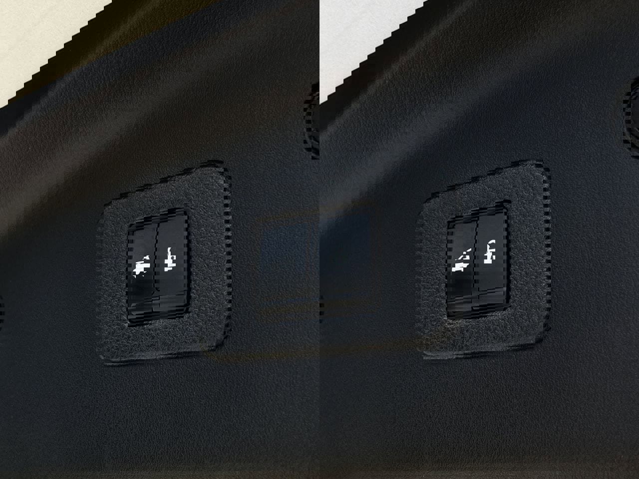 Certified 2024 Nissan Armada SL image 28