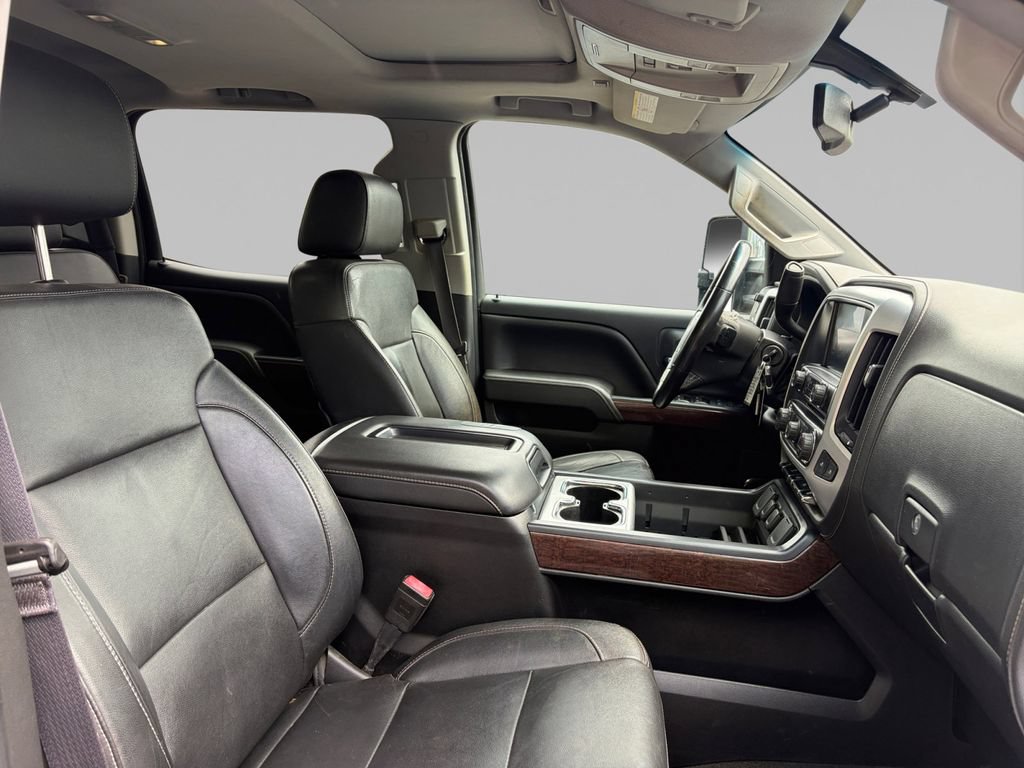 Used 2015 GMC Sierra 2500 SLT w/ Duramax Plus Package AWD/4WD image 17