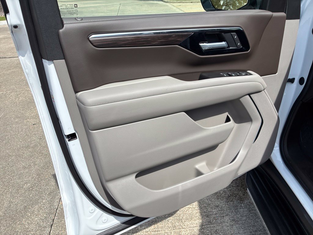 New 2026 Chevrolet Tahoe LS RWD image 19