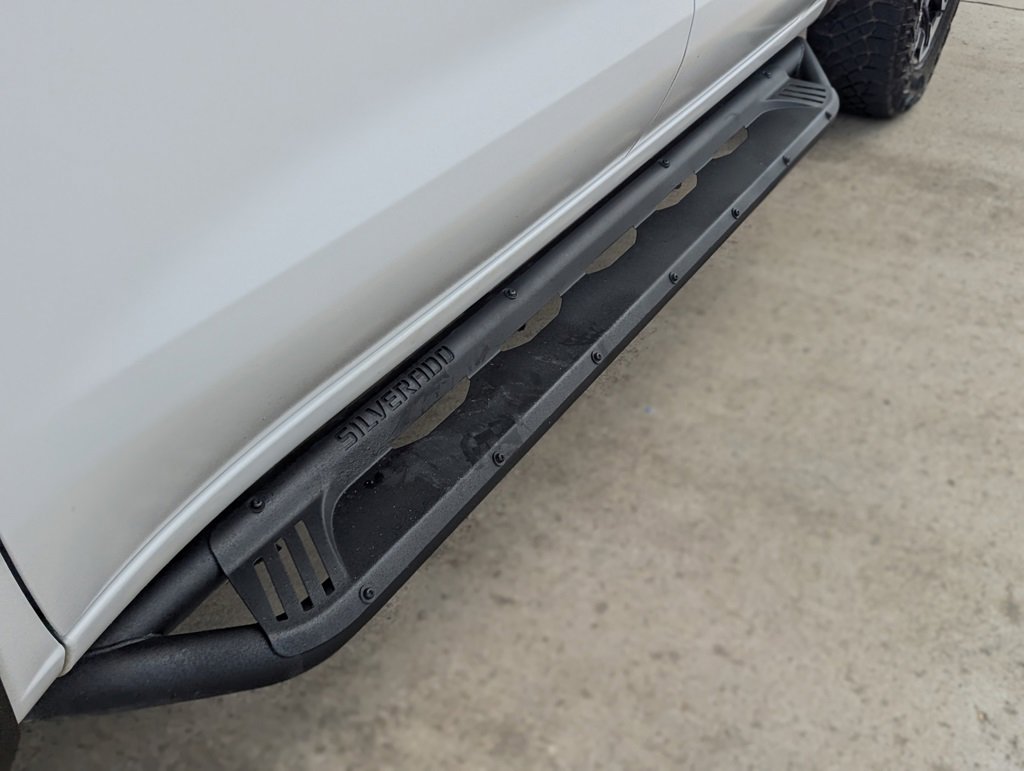 Used 2024 Chevrolet Silverado 1500 ZR2 w/ Technology Package image 16