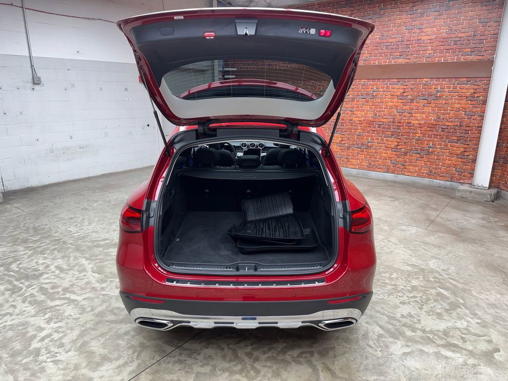 Used 2026 Mercedes-Benz GLC 300 GLC 300 image 24