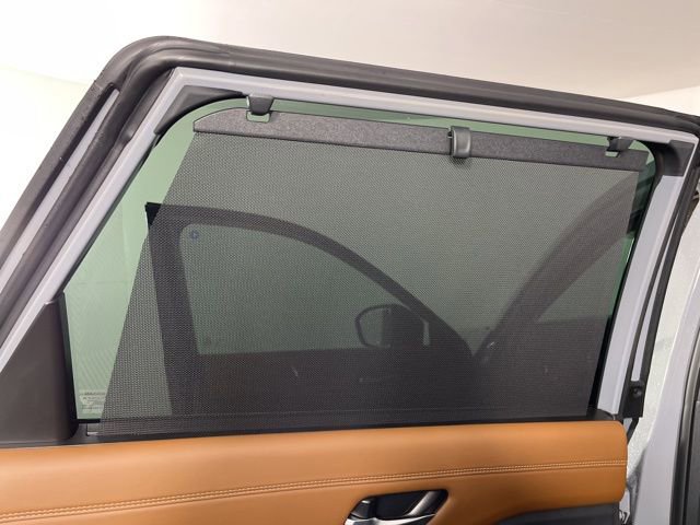 New 2026 Nissan Pathfinder Platinum image 42