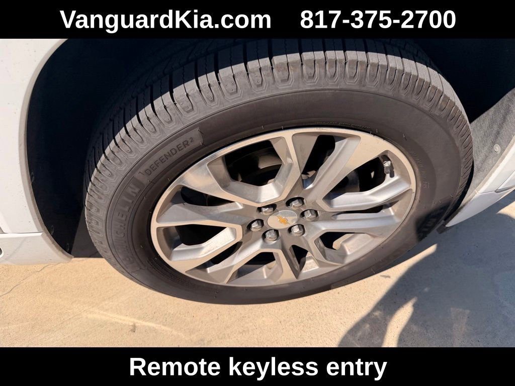 Used 2018 Chevrolet Traverse Premier w/ Driver Confidence II Package FWD image 11