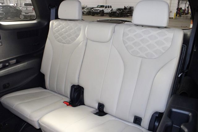 Used 2022 Hyundai Palisade Calligraphy image 16
