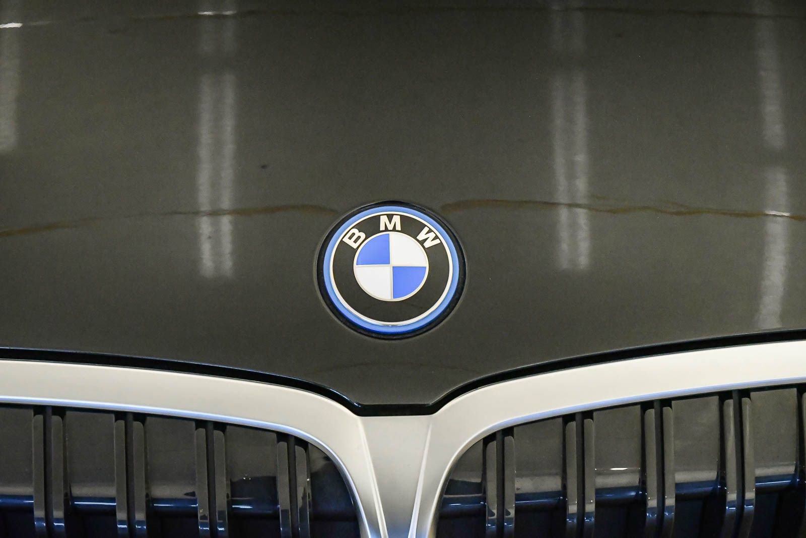 Certified 2023 BMW 330e w/ Premium Package RWD image 7