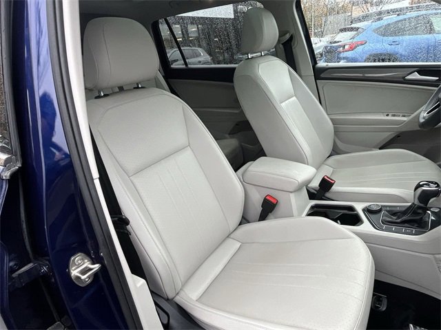 Used 2022 Volkswagen Tiguan SE image 22