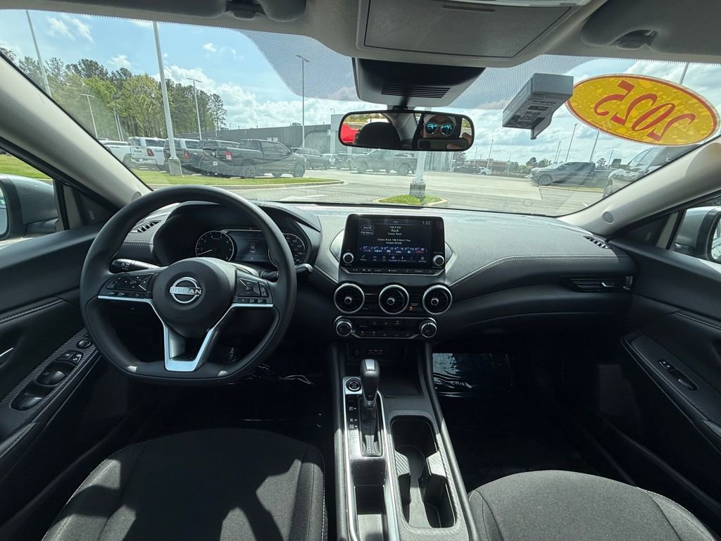 Used 2025 Nissan Sentra SV image 12