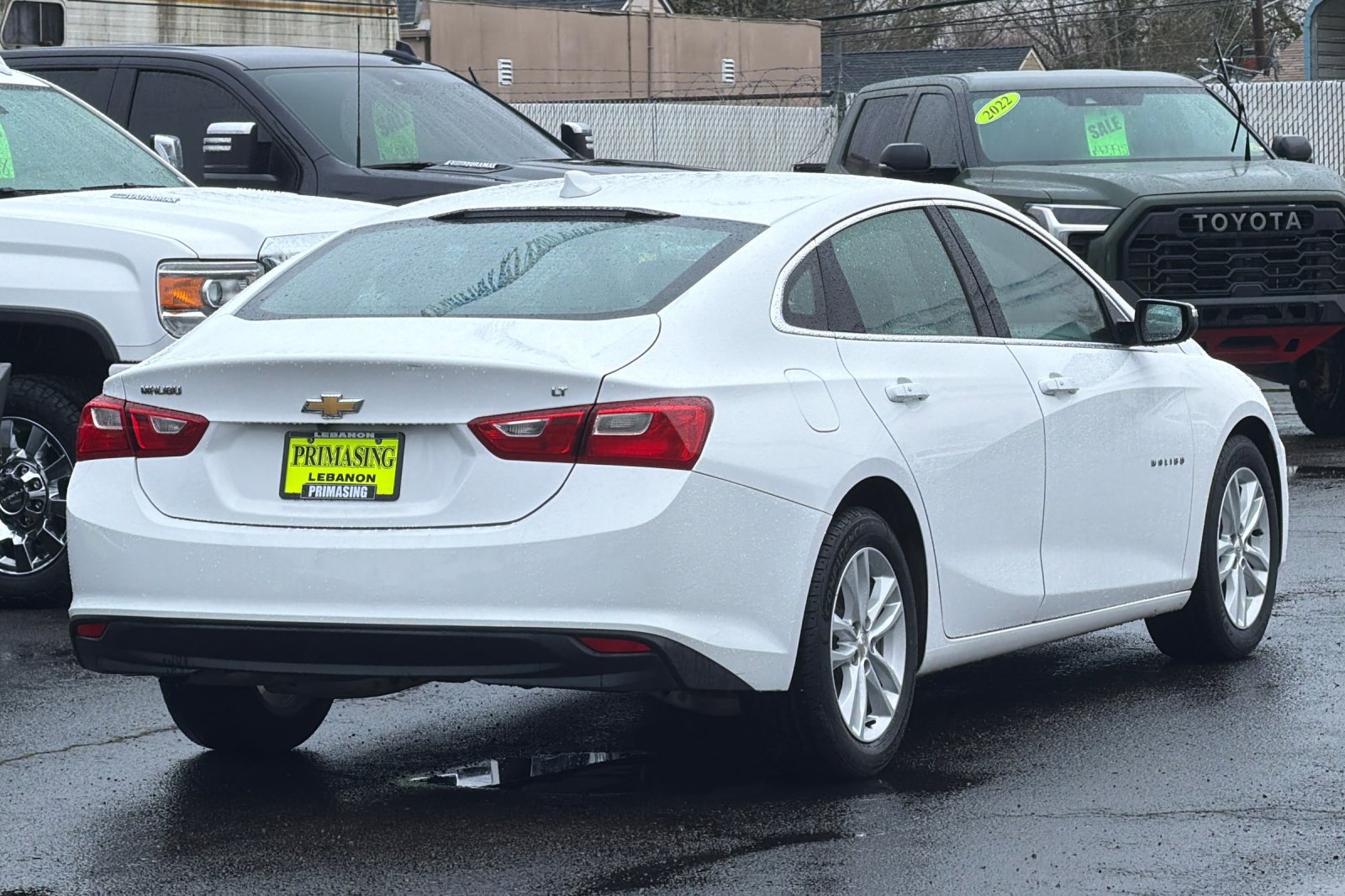 Used 2018 Chevrolet Malibu LT FWD image 4