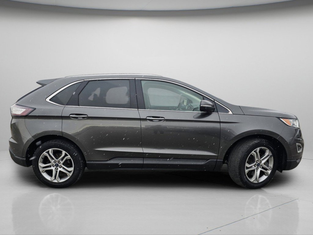 Used 2016 Ford Edge Titanium w/ Technology Package image 23