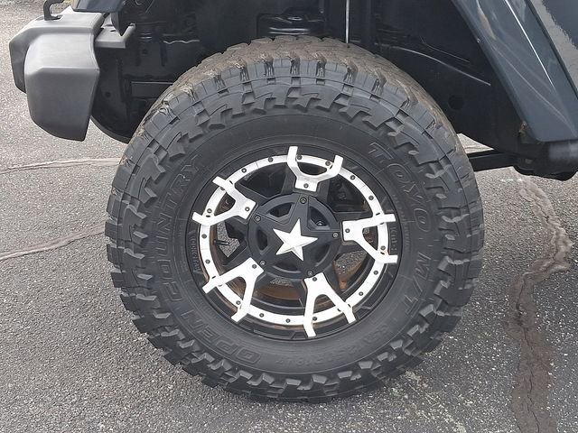 Used 2017 Jeep Wrangler Unlimited Sahara w/ Quick Order Package 24E Chief image 8