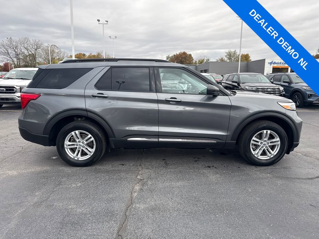 Used 2023 Ford Explorer XLT w/ Equipment Group 202A image 5
