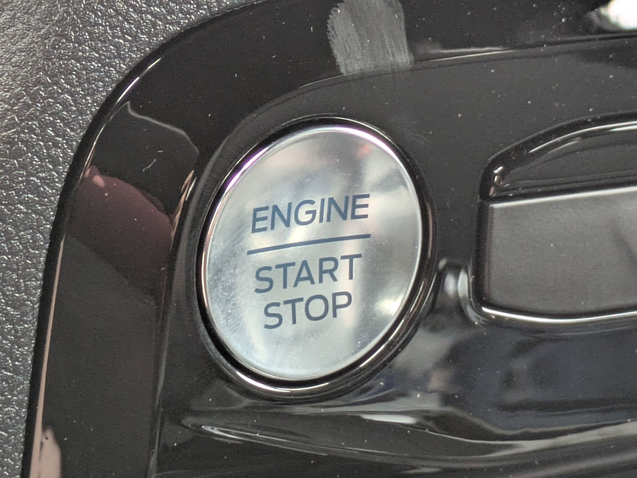 New 2025 Ford Escape ST-Line w/ Equipment Group 301A image 22