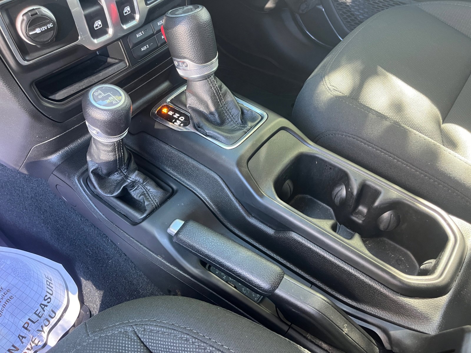 Used 2023 Jeep Wrangler Sport S image 24