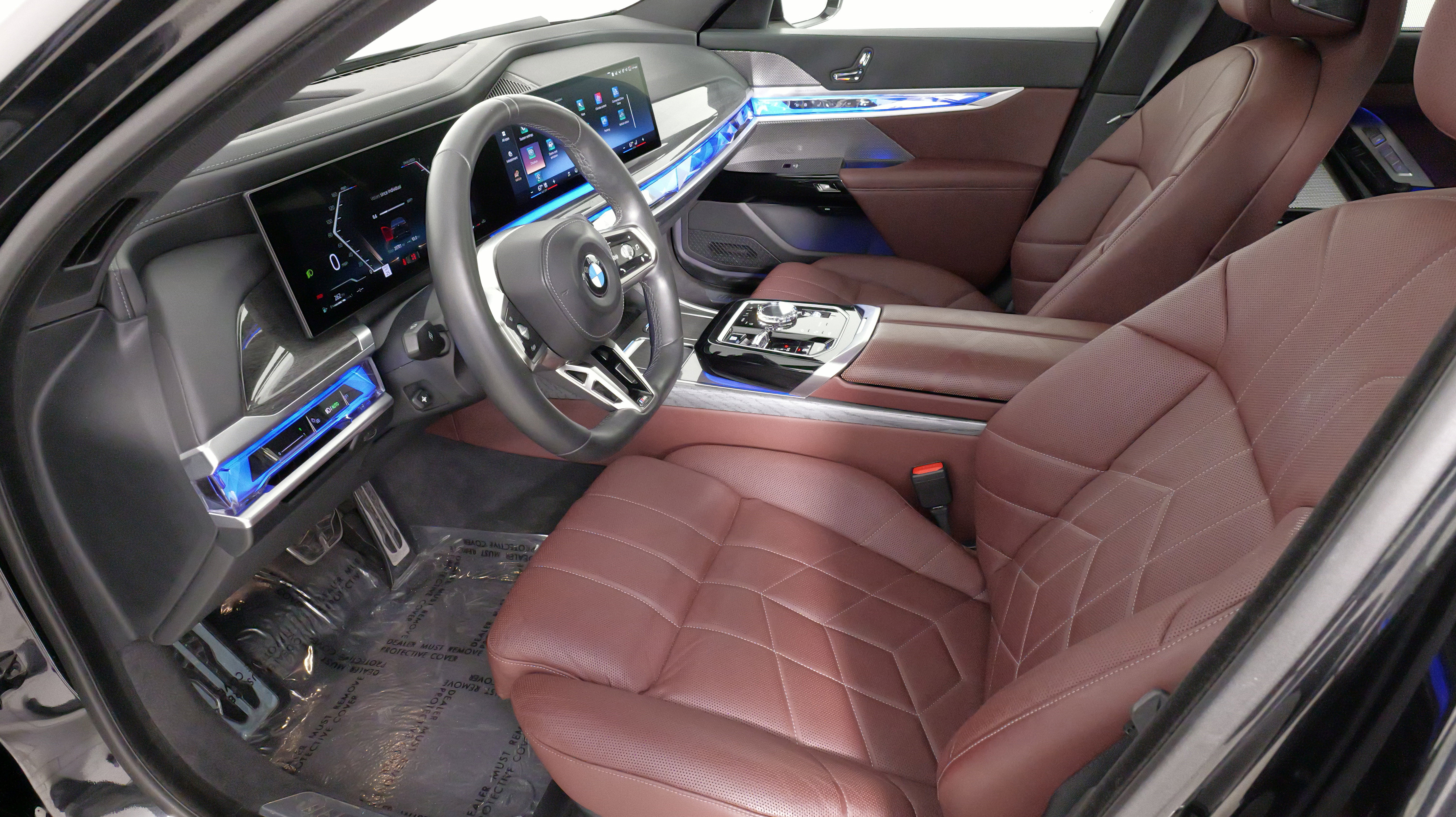 Used 2023 BMW 760i xDrive AWD/4WD image 27