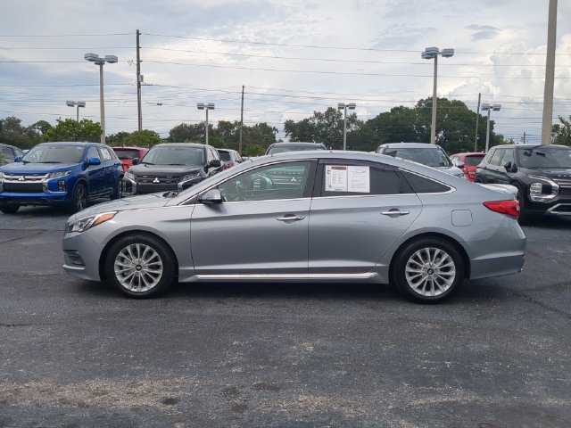 Used 2015 Hyundai Sonata Limited w/ Option Group 05 FWD image 9