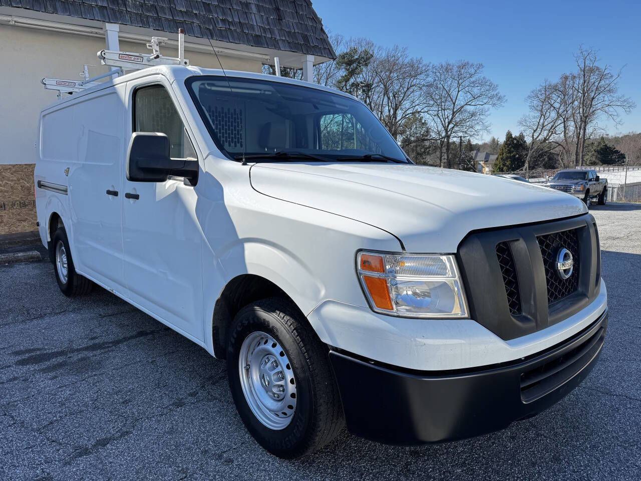 Used 2018 Nissan NV 2500 SV image 7