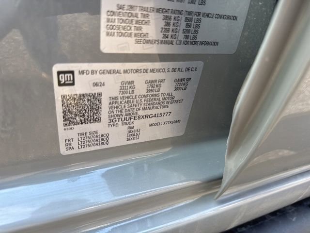 Used 2024 GMC Sierra 1500 AT4X image 35