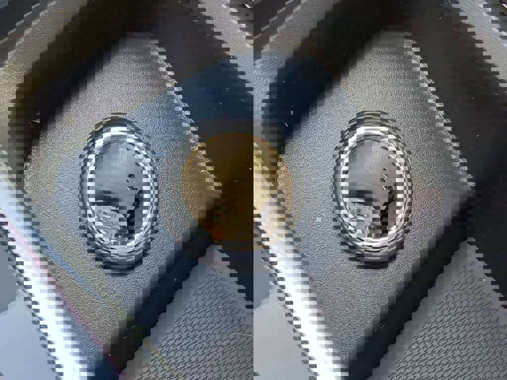 New 2026 Volvo XC60 B5 Ultra w/ Protection Package Premier image 30