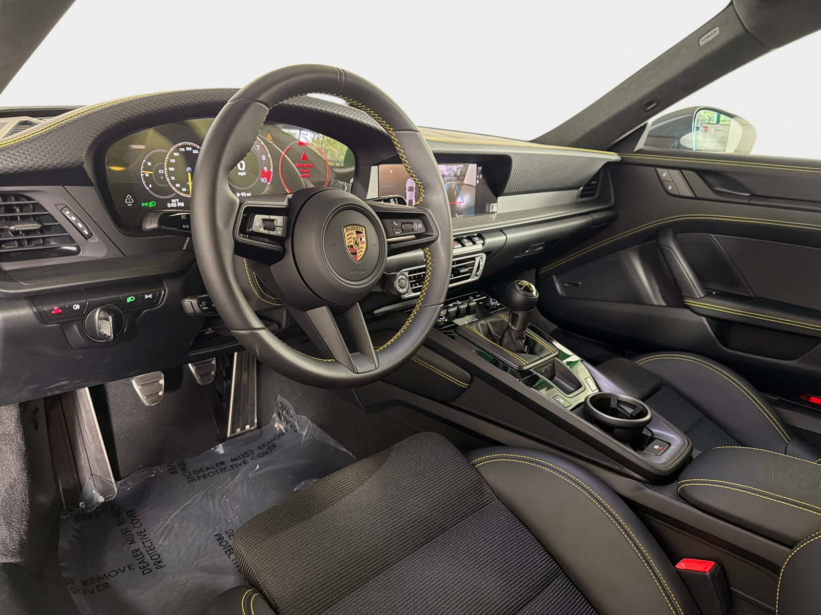 Used 2025 Porsche 911 GT3 RWD image 32