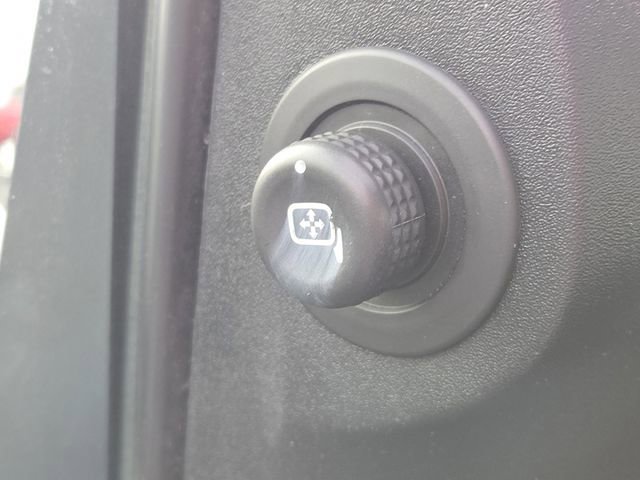 Used 2010 Ford Focus SE FWD image 7