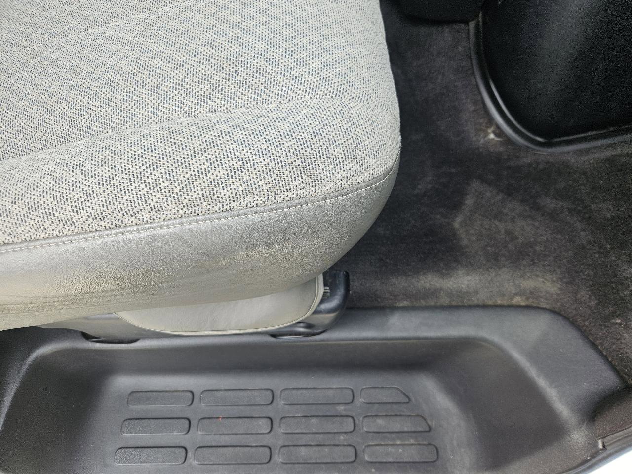 Used 2014 Chevrolet Express 1500 LT w/ LT Preferred Equipment Group AWD/4WD image 28