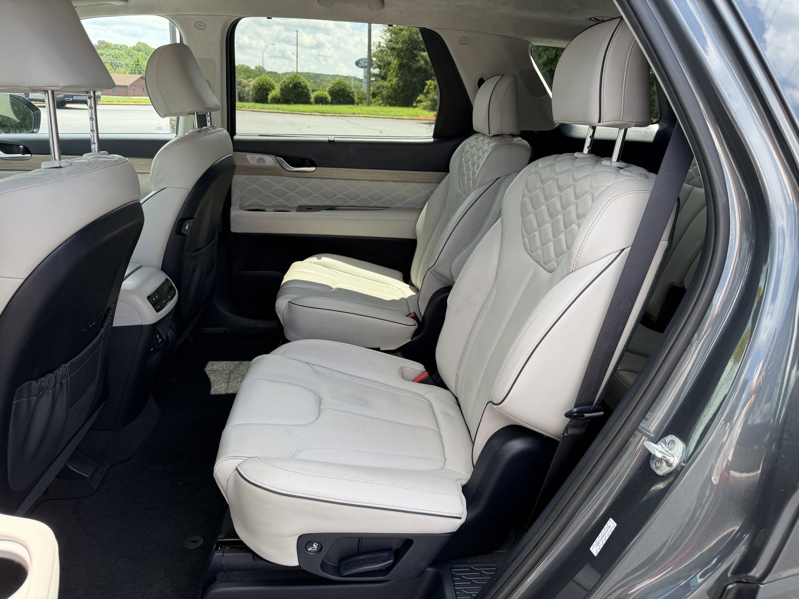 Used 2022 Hyundai Palisade Calligraphy FWD image 12