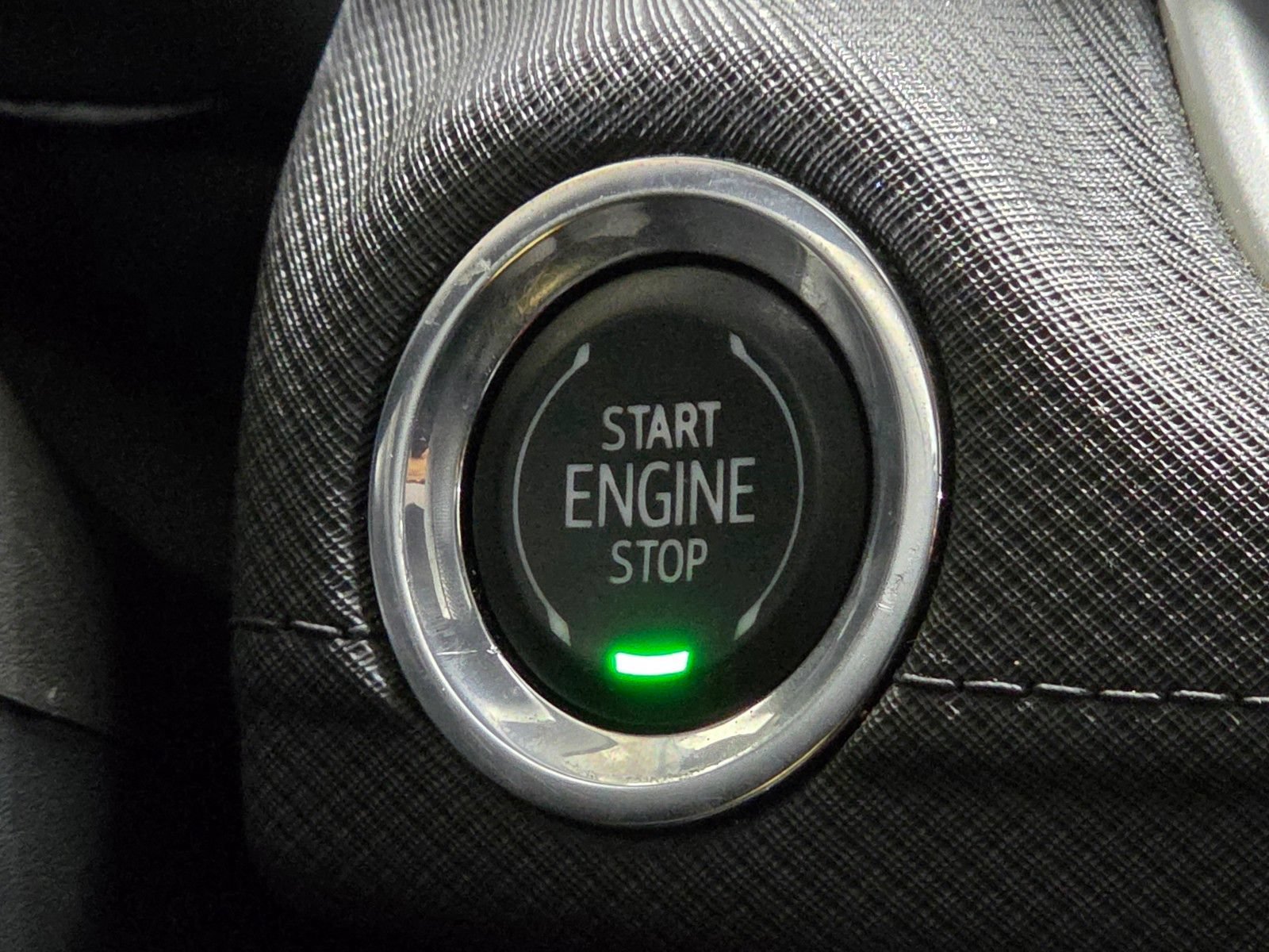 Used 2025 Chevrolet TrailBlazer LS FWD image 30