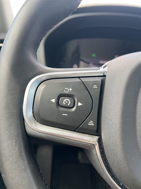 Used 2024 Volvo S60 B5 Core image 12