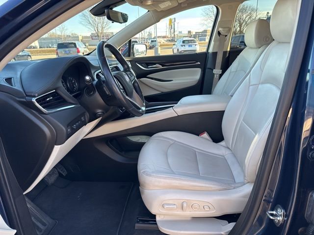 Used 2022 Buick Enclave Premium image 9