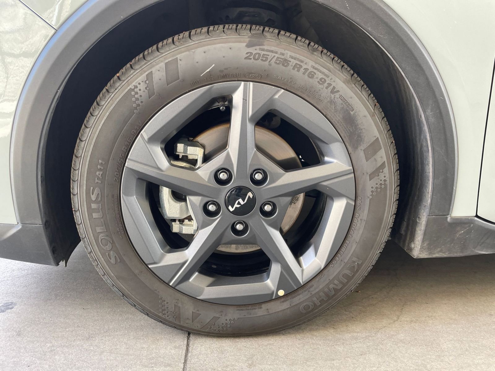 Used 2025 Kia K4 LXS image 30