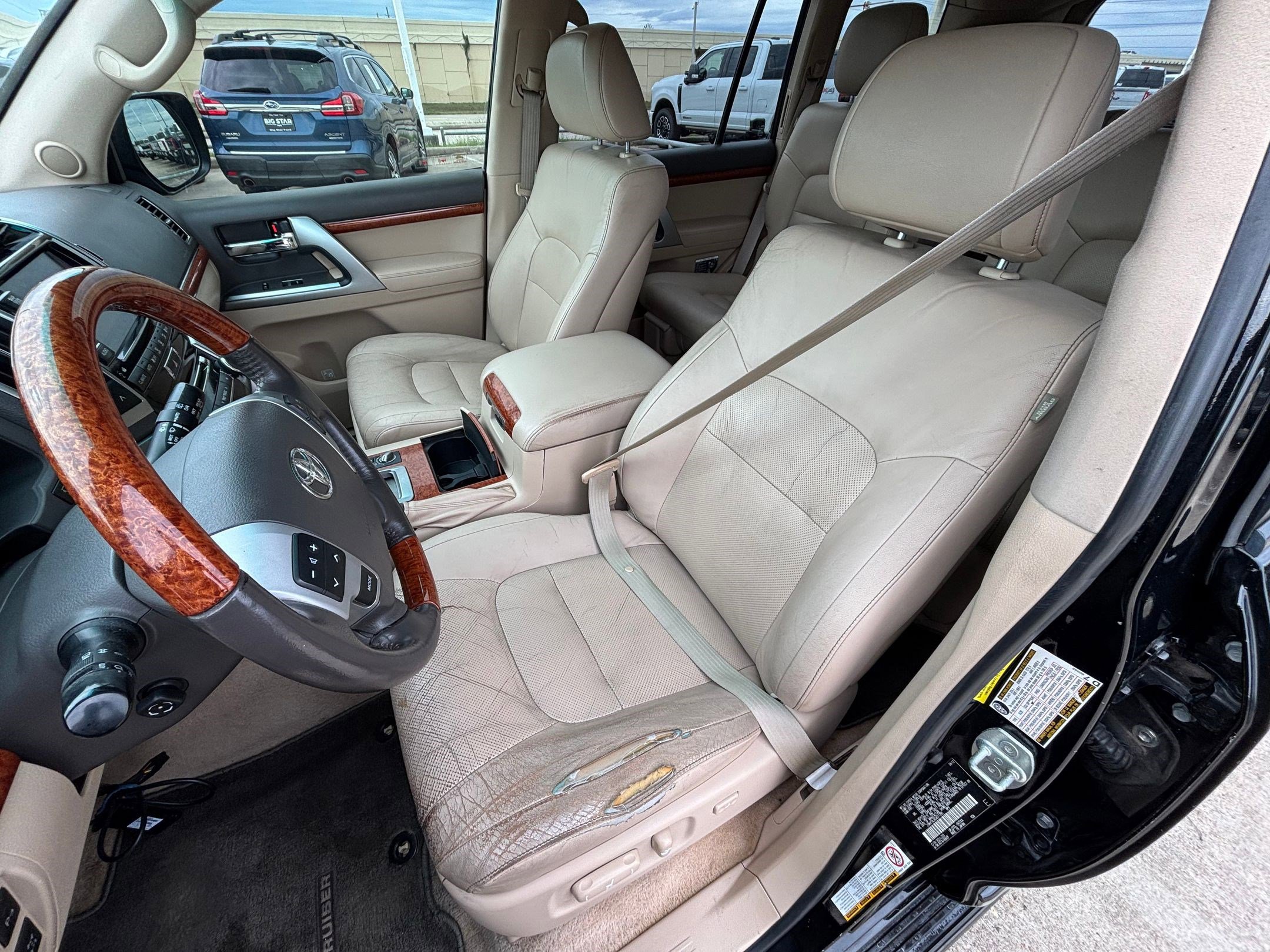 Used 2013 Toyota Land Cruiser image 14