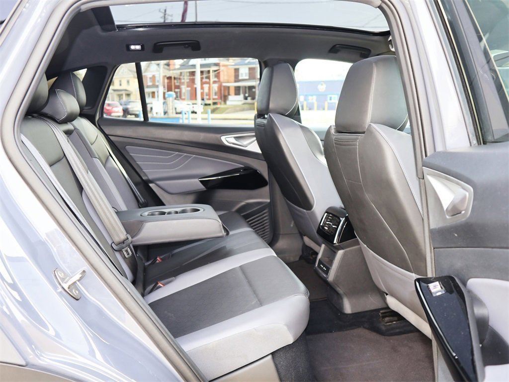 Used 2023 Volkswagen ID.4 Pro S image 32