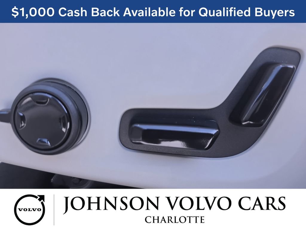 New 2026 Volvo XC60 T8 Ultra w/ Protection Package Premier image 31