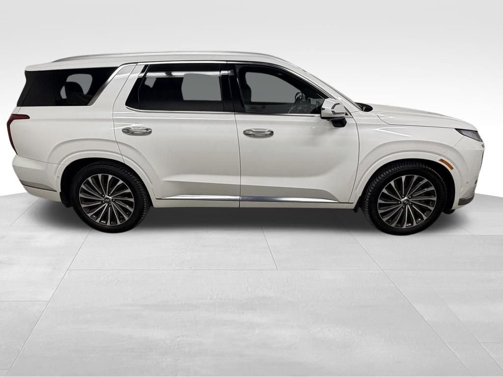 Used 2023 Hyundai Palisade Calligraphy image 7
