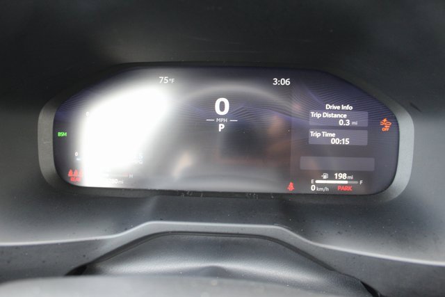 Used 2023 Toyota RAV4 Limited image 18