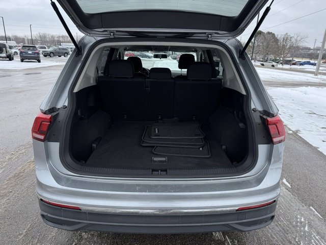 Used 2022 Volkswagen Tiguan S image 34
