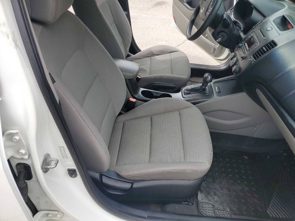 Used 2014 Kia Forte LX image 22