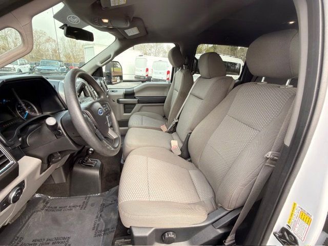 Used 2017 Ford F250 XLT image 4