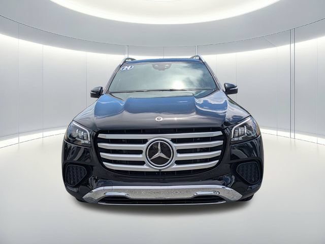 Used 2024 Mercedes-Benz GLS 450 4MATIC image 9