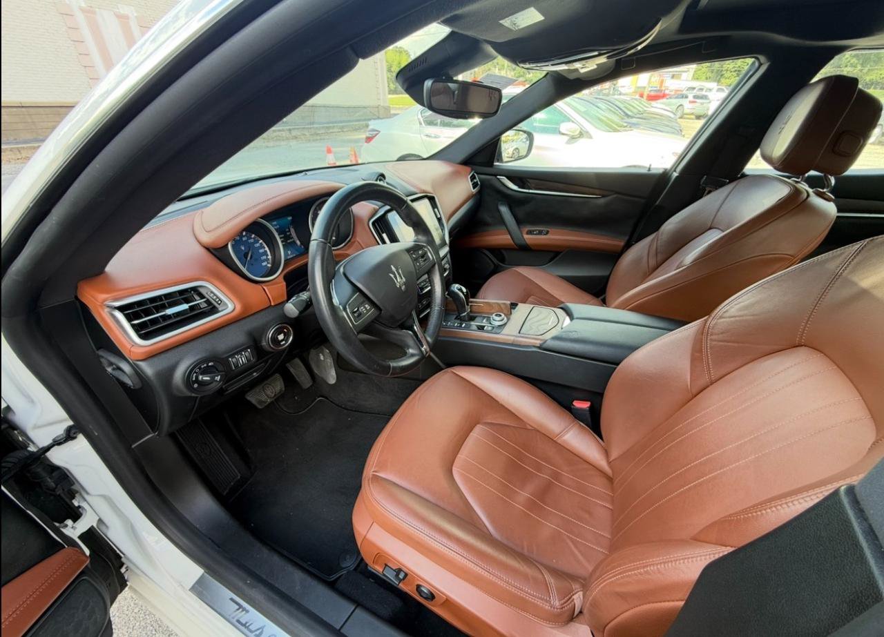 Used 2017 Maserati Ghibli S RWD image 11
