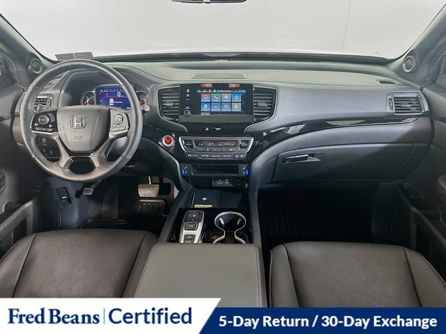 Used 2025 Honda Passport Black Edition image 18