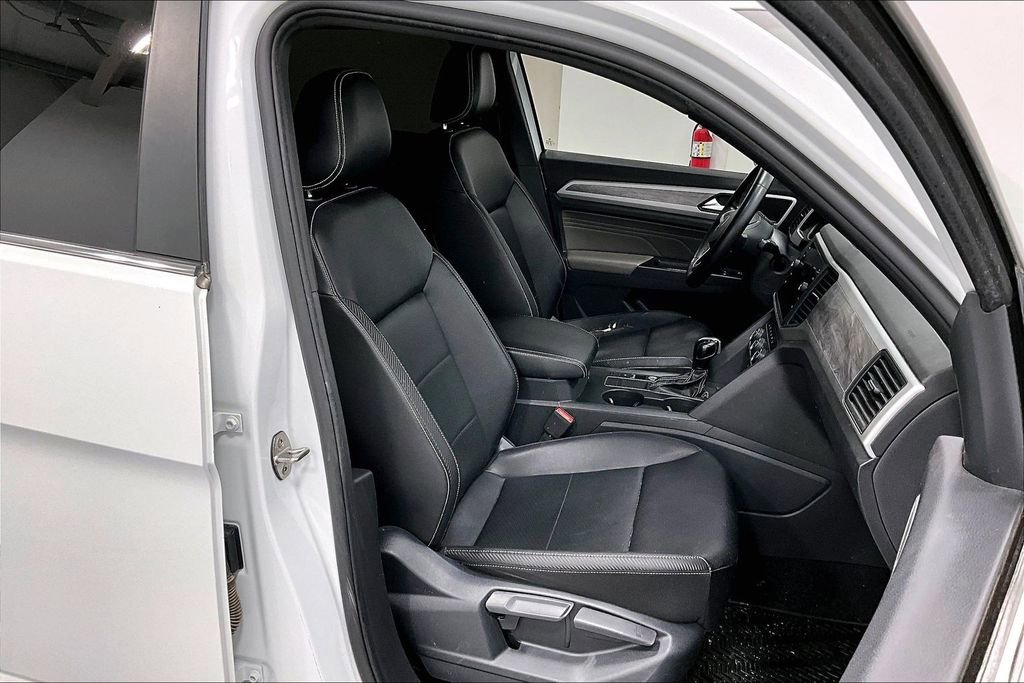 Used 2021 Volkswagen Atlas Cross Sport SE FWD image 10