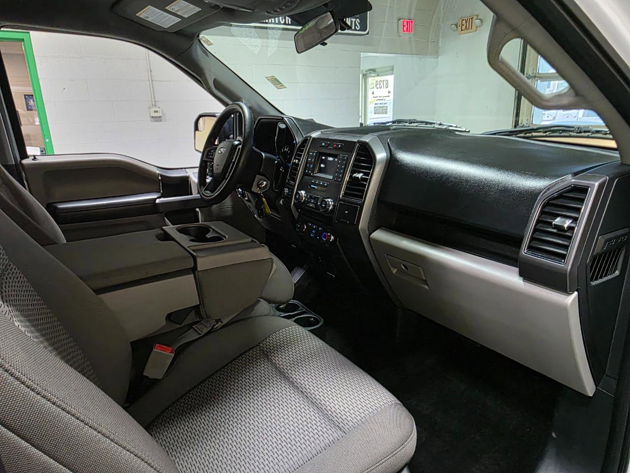 Used 2018 Ford F150 XLT AWD/4WD image 25