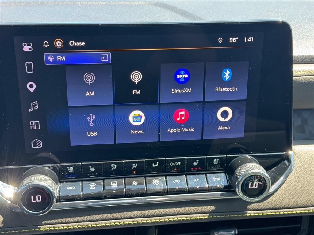 Used 2025 Chevrolet Colorado ZR2 AWD/4WD image 23
