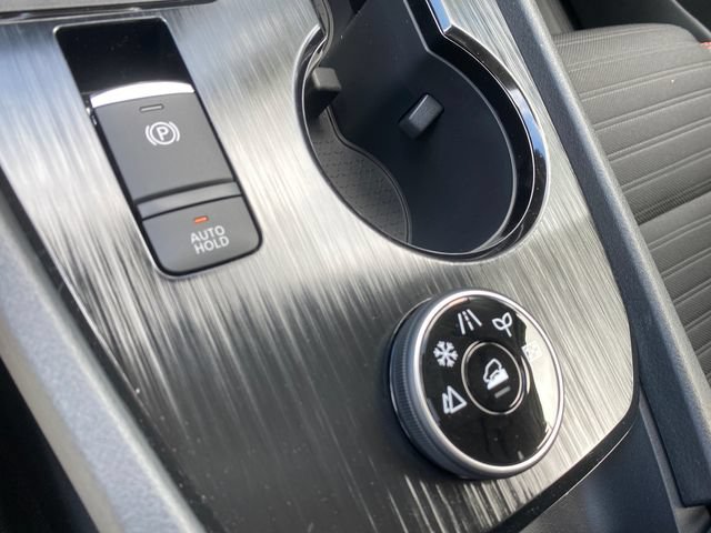 New 2026 Nissan Rogue SV AWD/4WD image 18