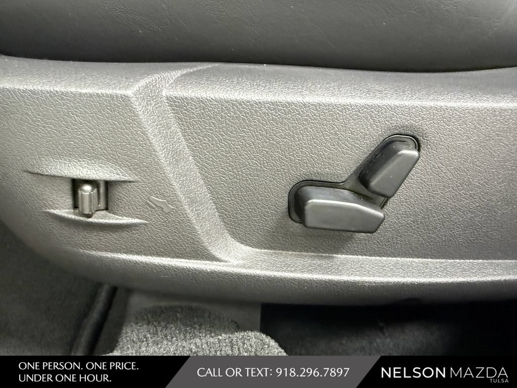 Used 2006 Dodge Magnum SRT8 w/ SRT Option Group III RWD image 22